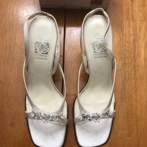 Silk bridal shoes
